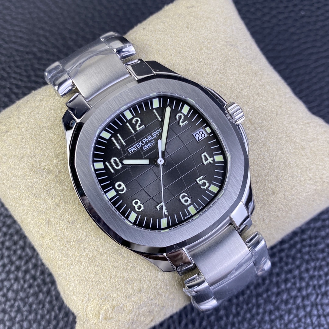 Fake Patek Philippe Replica Watch Aquanaut Date Sweep Seconds Stainless Steel Black Dial 5167/1A-001 3KF